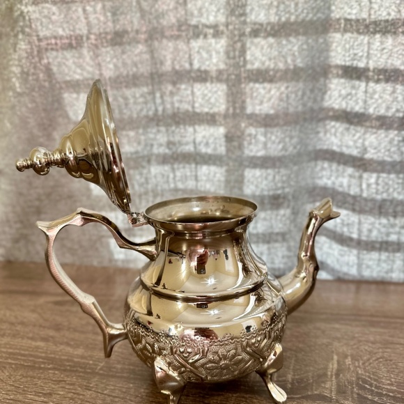 Brand New Moroccan Large Tea Pot Handmade. Silver Made In Morocco Fez. 5 cups - Picture 5 of 9